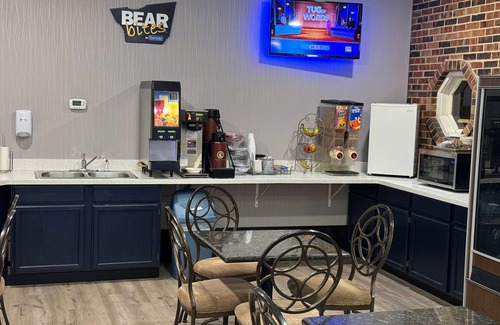 Platte City Hotel | Travelodge by Wyndham Airport Platte City