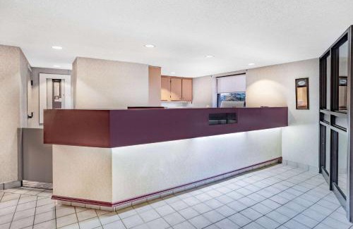 Bridgewater Hotel | Travelodge by Wyndham Bridgewater