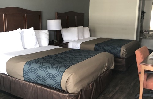 Canton Hotel | Travelodge by Wyndham Canton/Livonia Area, MI