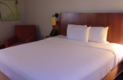Columbus Hotel | Travelodge by Wyndham Columbus State University