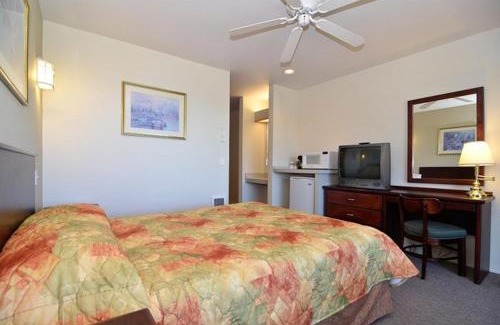 Depoe Bay Hotel | Travelodge by Wyndham Depoe Bay