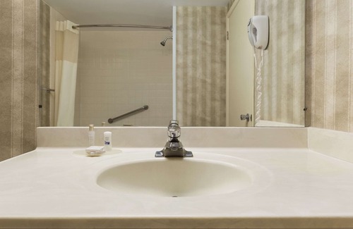 Edmundston Hotel | Travelodge by Wyndham Edmundston