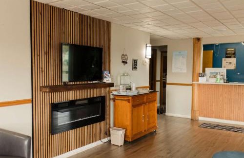 Escanaba Hotel | Travelodge by Wyndham Escanaba