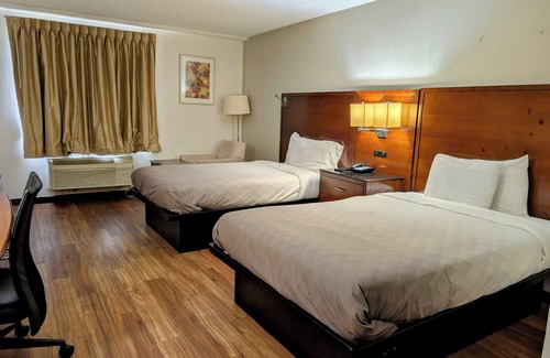 Forsyth Hotel | Travelodge by Wyndham Forsyth