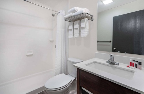 Lovell Hotel | Travelodge by Wyndham Lovell/Bighorns