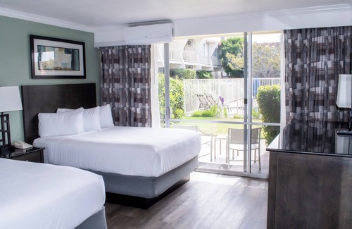 North Fremont Street Hotel | Travelodge by Wyndham Monterey Bay
