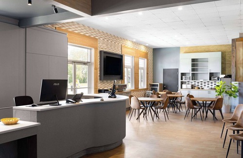 Roberval Hotel | Travelodge by Wyndham Roberval
