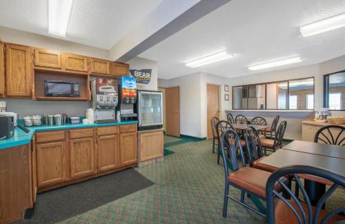 Spearfish Hotel | Travelodge by Wyndham Spearfish
