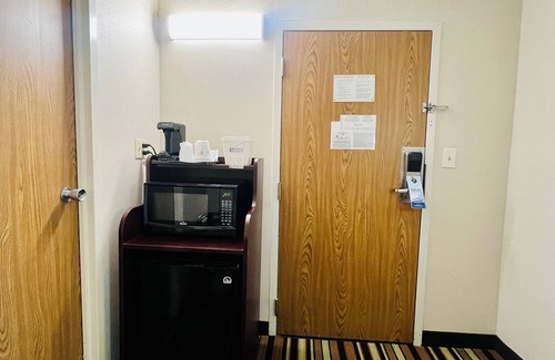 Wytheville Hotel | Travelodge by Wyndham Wytheville