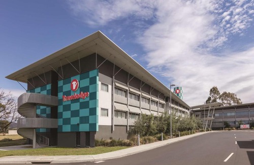Cambridge Hotel | Travelodge Hotel Hobart Airport