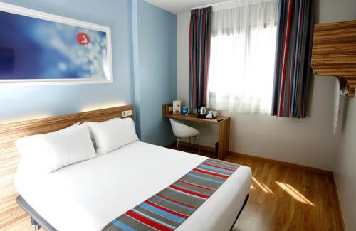 Simancas Hotel | Travelodge Madrid Metropolitano