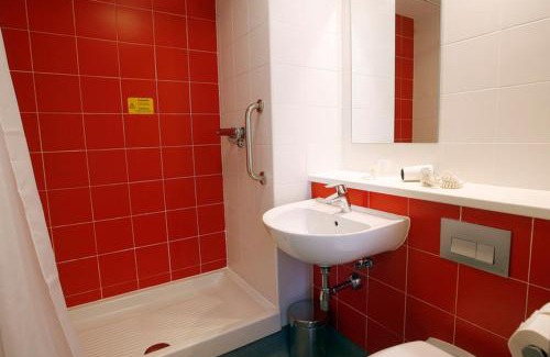 Simancas Hotel | Travelodge Madrid Metropolitano