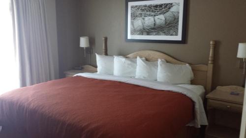 Saint John Hotel | Travelodge Suites by Wyndham Saint John