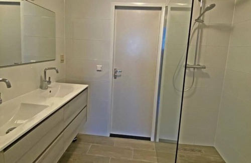 Heemstede House | Travl.is Expats NL # Heemstede Green Base