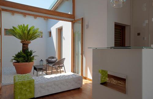 Roiano-Gretta-Barcola-Cologna-Scorcola Hotel | Tre Merli Beach Hotel