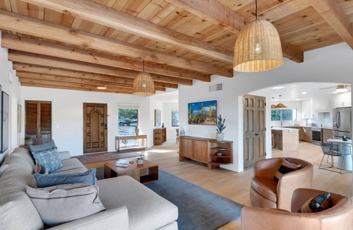 Tucson House | Treasure in the desert I Stylish Ventana property