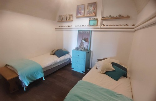 Saint-Florentin Apartment | Treat yourself to a timeless moment of heritage, art and gentle living!
