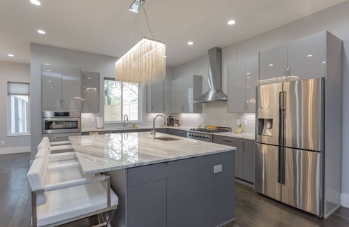 Buena Vista House | Treat Yourself To Luxury! 2 miles from Downtown with Private Pool!