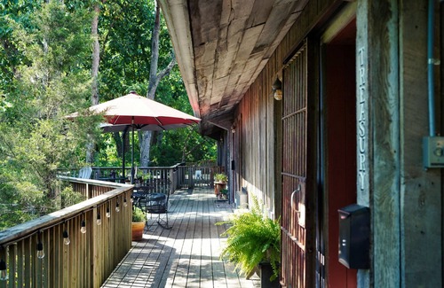 Springfield Apartment | Tree Fort Balcony Suite