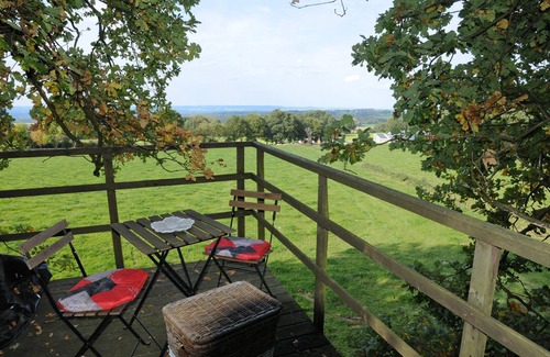 Erezee House | Tree Glamping in Fisenne with Ardennes View