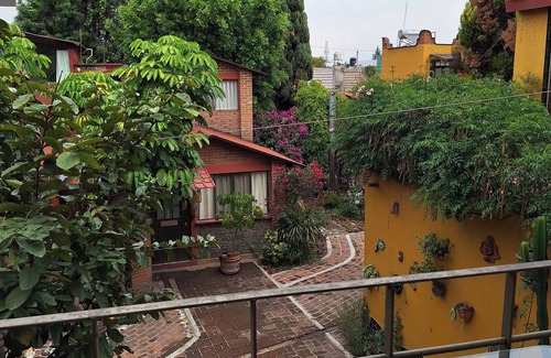 Cholula Apartment | Tree House by Majikal B&B
