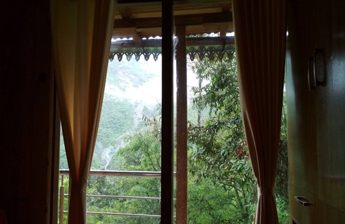 Kaul House | Tree House on Oak Tree at Silent Valley Alchauna Along River Kalsa