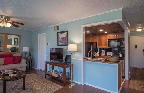 Diamondhead Condo | Tree Top Condo- Resort Style.CLEAN, Quiet, Pools, Beaches, Golf