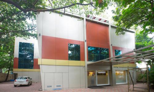 Sakinaka Hotel | Treebo Amber International
