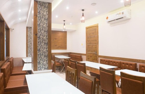 Sakinaka Hotel | Treebo Amber International