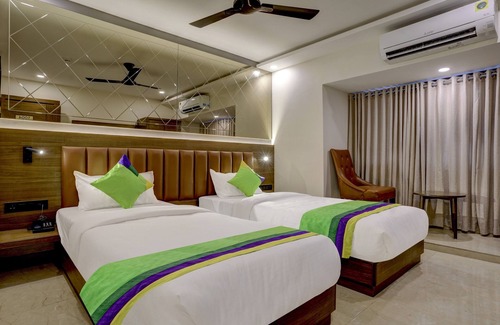 Marol Hotel | Treebo Castle Rock Inn