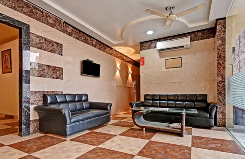 Tonk Road Hotel | Treebo Dream Palace Near Jaipur International Airport