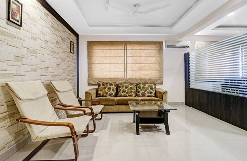 Koramangala Hotel | Treebo Elite Premium Homes