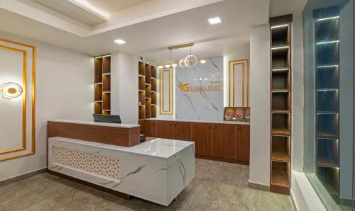 Jayanagar Hotel | Treebo Global Stay, Jayanagar