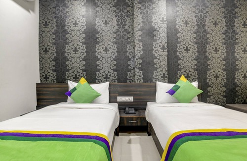 Indore Hotel | Treebo Grand Euro Pipliyahana Square