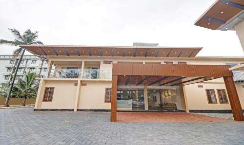 Nedumbassery Hotel | Treebo Grand Vistara Airport Suites