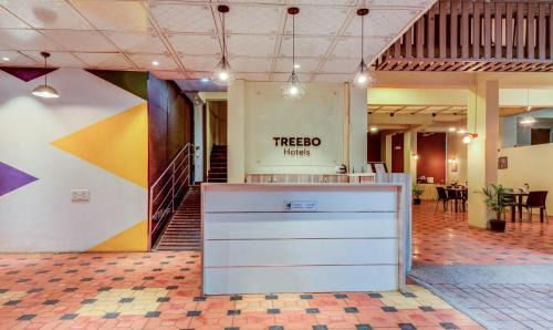 Viman Nagar Hotel | Treebo Iris Suites