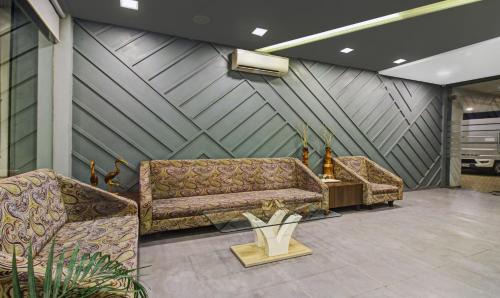 Nagpur Hotel | Treebo Premium Brijinn