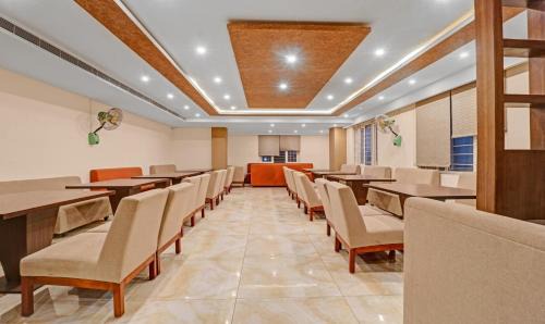 Whitefield Hotel | Treebo Premium Runway Suites, Marathahalli