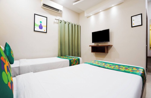 Hyderabad Hotel | Treebo Pride inn Raidurg