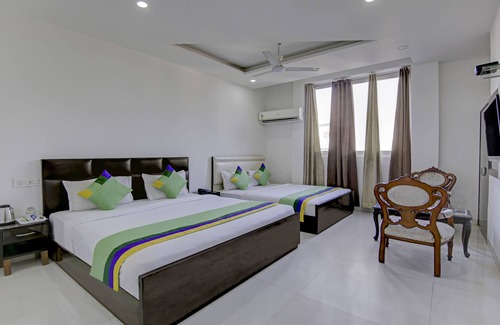 Zirakpur Hotel | Treebo Rockland, Zirakpur