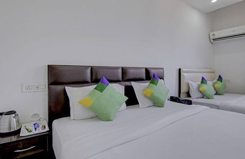 Zirakpur Hotel | Treebo Rockland, Zirakpur