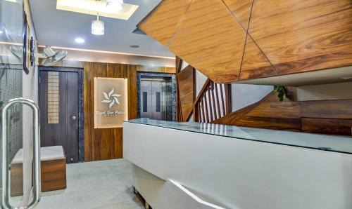 Maharana Pratap Nagar Hotel | Treebo Royal Sun Palace MP Nagar Zone 2