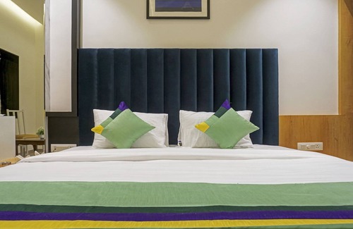 Nashik Hotel | Treebo The Utsav, Nashik