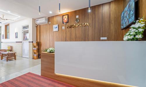 Nedumbassery Hotel | Treebo Thoduvas Star Plaza Cochin Airport