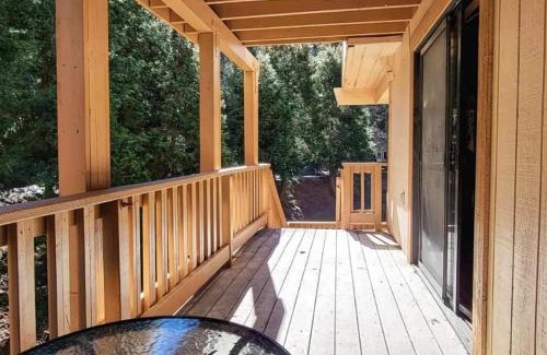 Crestline House | Treehouse Cottage