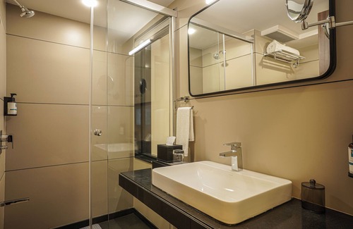 Belagavi Hotel | TreeHouse Kambers