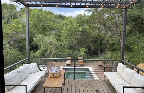 Apache Shores Villa | Treetop Modern Oasis Lakeway