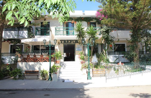 Platanes Apartment | Trefon Hotel Apartments and Suites