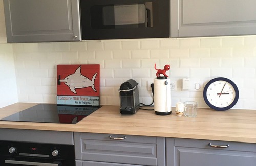 Tregastel House | tregastel house ideally located (100 m from the beach, 300 m from shops)