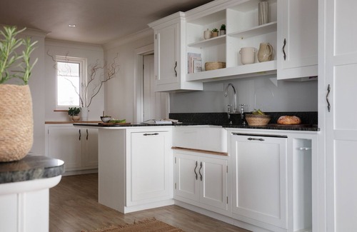 Trebetherick House | Tregirls - Polzeath - ocean view, cliff top property sleeping 10